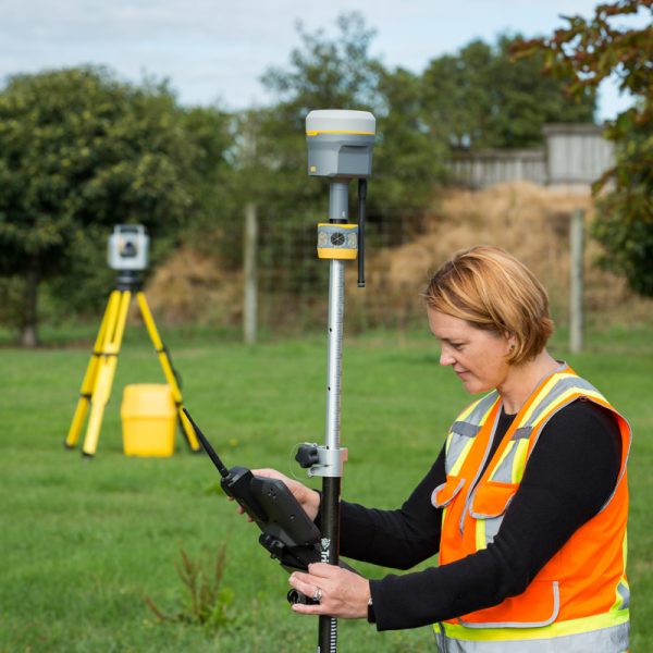 Trimbl R980 Trimble R980 - Survey Solutions Group