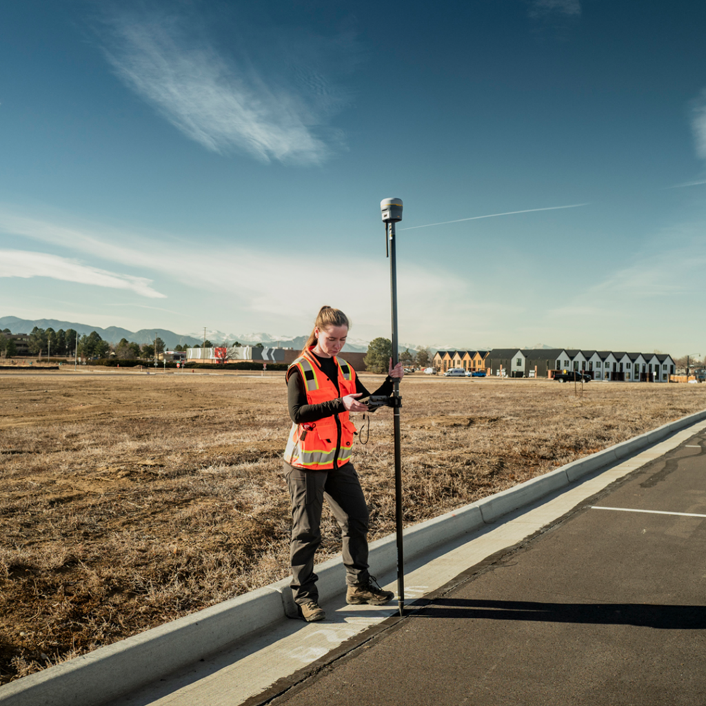 Trimble T70 - Image 10